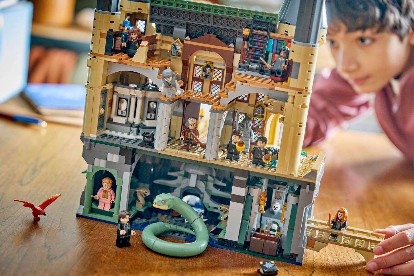 LEGO Harry Potter Kasteel Zweinstein: Oostvleugel (76473)